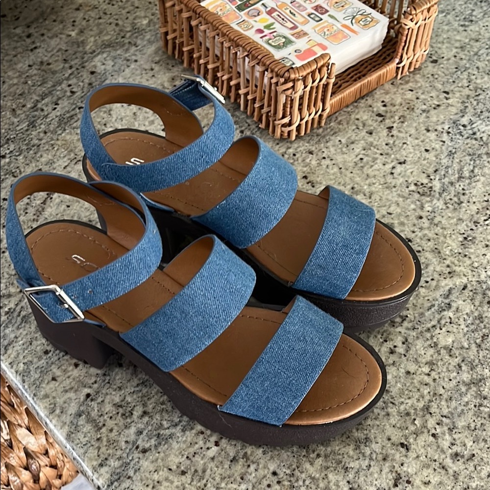 Women's Blue platform Strappy Sandals